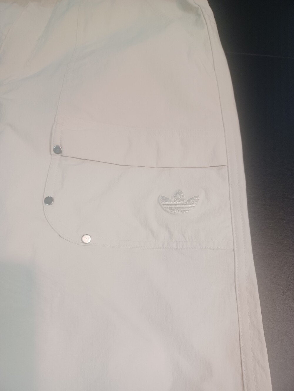 adidas Women's Cream Cargo Pants with Belted Waist Size 4 - Picture 5 of 8